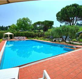 3 bedroom villa with pool and tennis court near Florence, sleeps 6